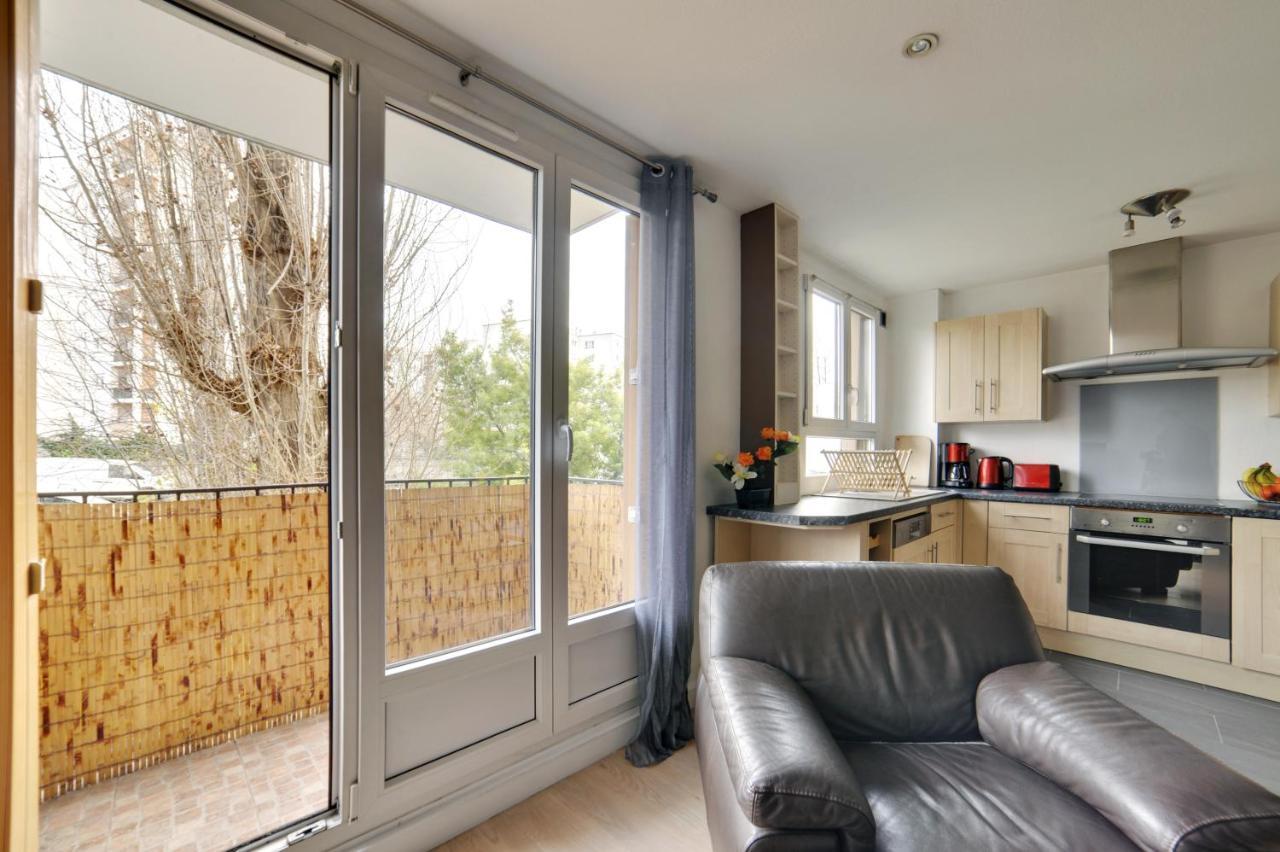 Chic Apart With Parking Apartamento Saint-Denis-en-Margeride Exterior foto