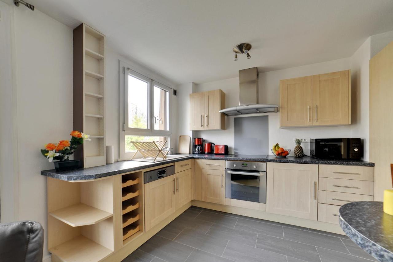 Chic Apart With Parking Apartamento Saint-Denis-en-Margeride Exterior foto