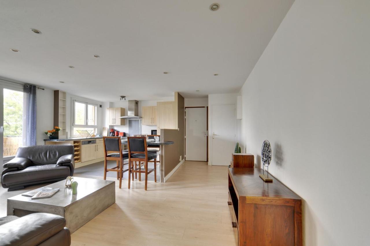 Chic Apart With Parking Apartamento Saint-Denis-en-Margeride Exterior foto
