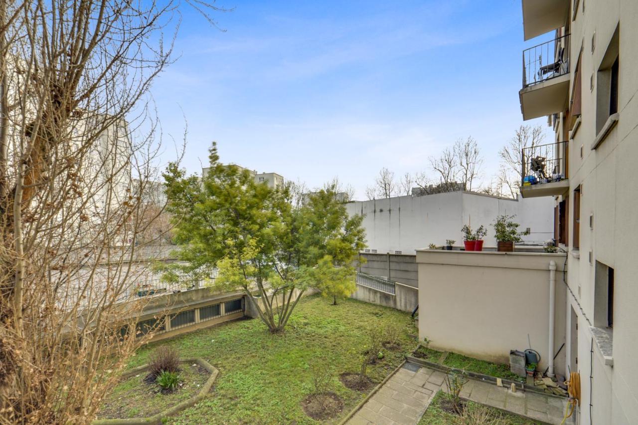 Chic Apart With Parking Apartamento Saint-Denis-en-Margeride Exterior foto